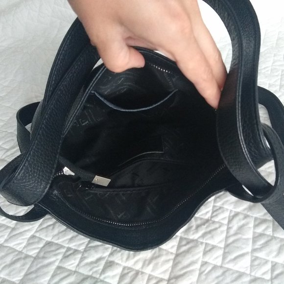 Antonella Ferrante black leather convertible shoulder bag/backpack - Picture 3 of 5